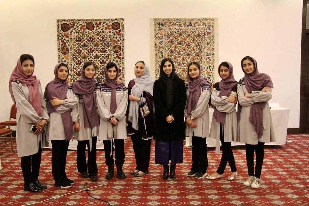 Meninas da equipe feminina de robótica do Afeganistão estão em seguranda no Catar (Foto: Arquivo Pessoal)