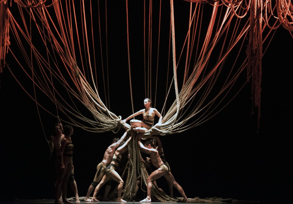 'NÃ³' foi criado em 2005 e estÃ¡ em turnÃª com nova montagem  â Foto: Cia Deborah Colker/DivulgaÃ§Ã£o