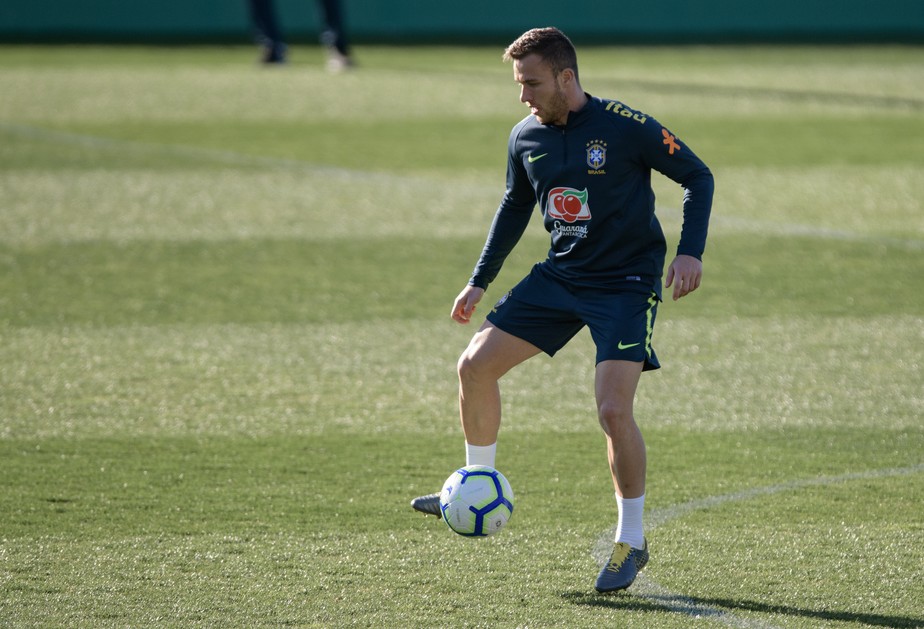 Arthur: o giro no portão de casa forjou o volante que pode mudar a cara da seleção brasileira