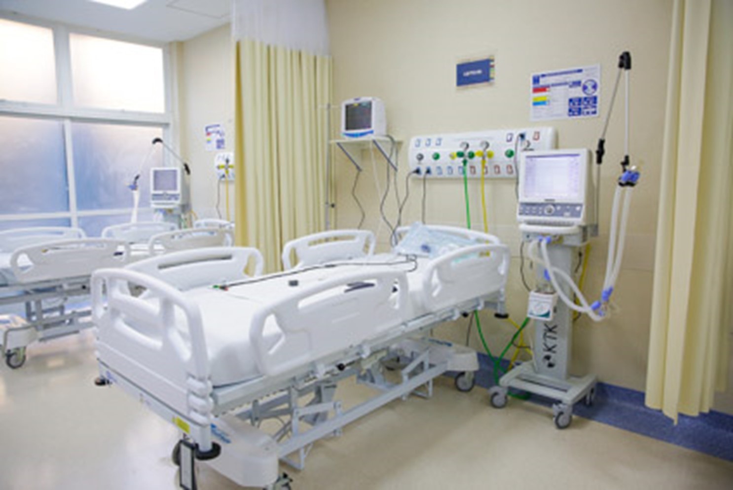 Um ano depois da municipalização, Hospital Adão Pereira Nunes tem recorde de atendimentos