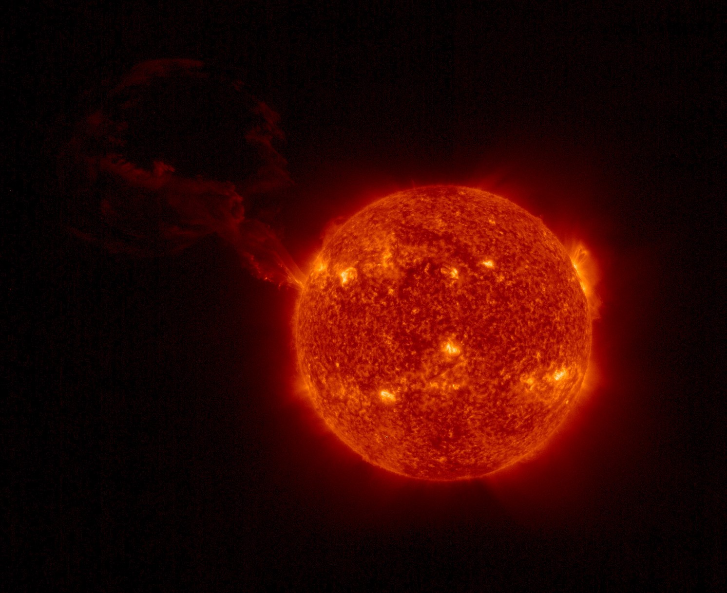 Sonda Solar Orbiter faz registro inédito de erupção solar gigante (Foto: Solar Orbiter/EUI Team/ESA & NASA)