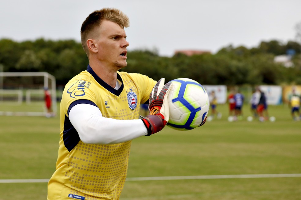 Douglas Friedrich E Suspenso Pelo Stjd Mas Esta Livre Para Jogo Contra O Confianca Bahia Ge