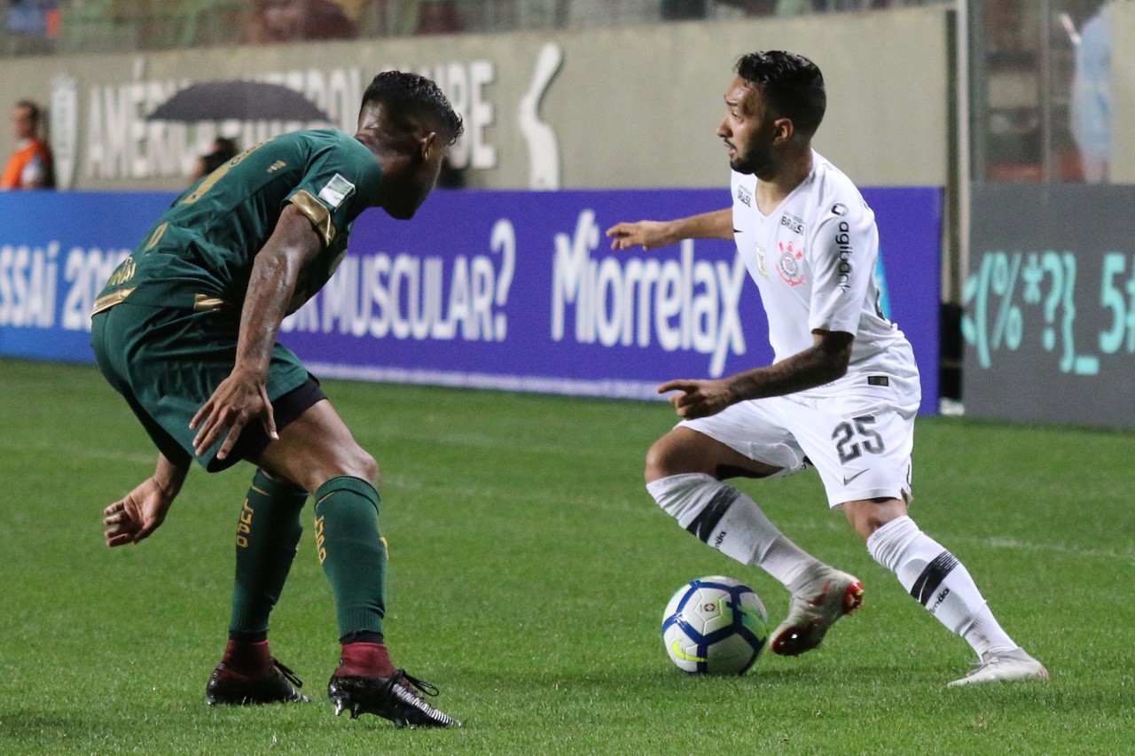 Recorde no Brasileirão: Corinthians faz apenas quatro faltas no empate com o América-MG