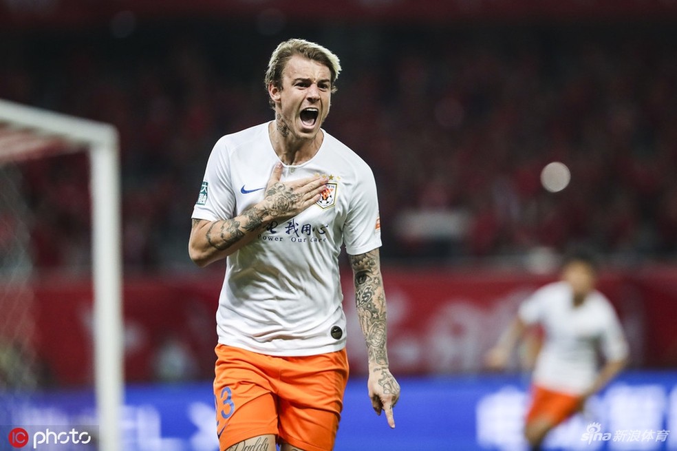 Boa notícia? Róger Guedes apaga fotos da época em que jogava no Palmeiras