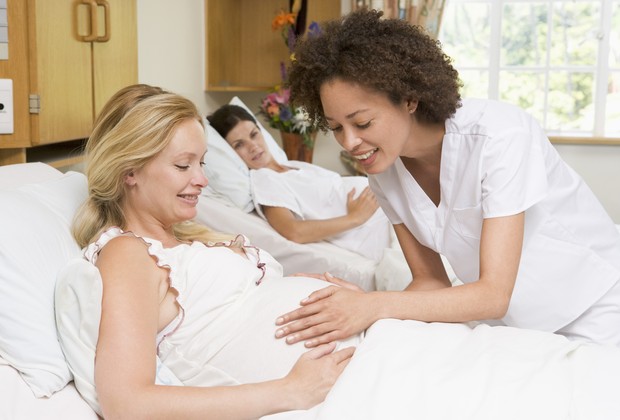 Qual a hora certa do bebê nascer? (Foto: Thinkstock)