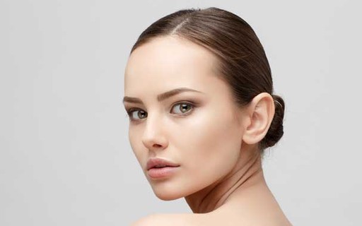 Como cuidar da pele dos 20 aos 60 anos