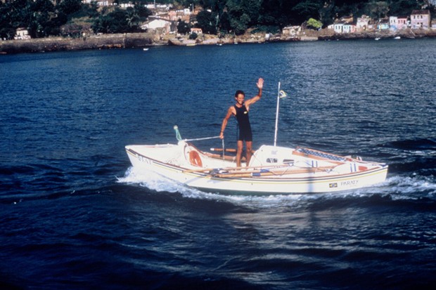 Amyr Klink em 1984, ano da travessia a remo do Atlântico Sul (Foto: Reprodução/ Flickr)
