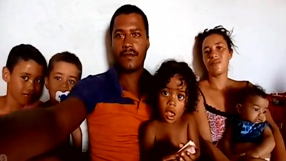 Família de Gabryel, de apenas três meses, foi hostilizada por vizinhança — Foto: Reprodução/ TV Globo