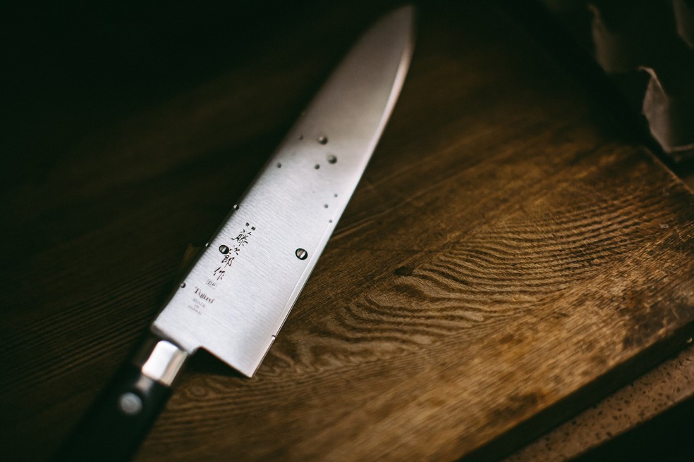 Vítima foi atingida com diversos golpes de faca (imagem ilustrativa) — Foto: wu yi/Unsplash/Divulgação