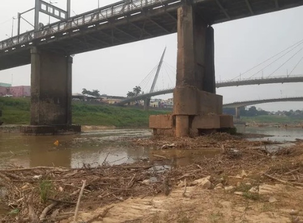 Rio pode chegar a cota zero, caso medidas não sejam tomadas — Foto: Kelton Pinho/g1