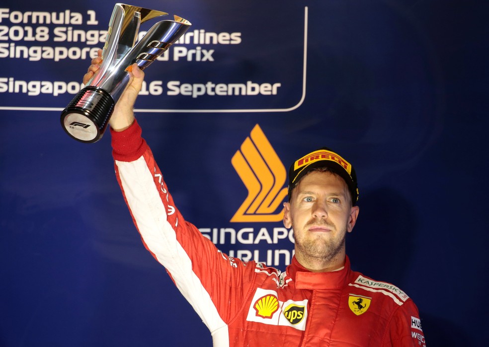 Vettel ficou com o terceiro lugar no GP de Singapura — Foto: Reuters