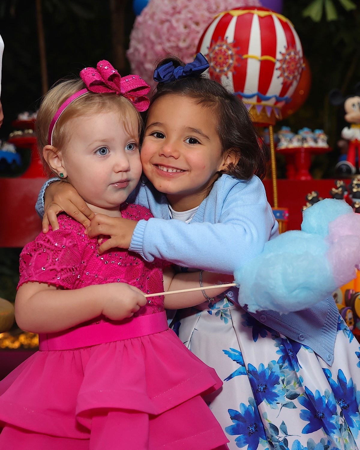 Vicky Justus e Manuella Tralli (Foto: Brazil News / Manuela Scarpa)