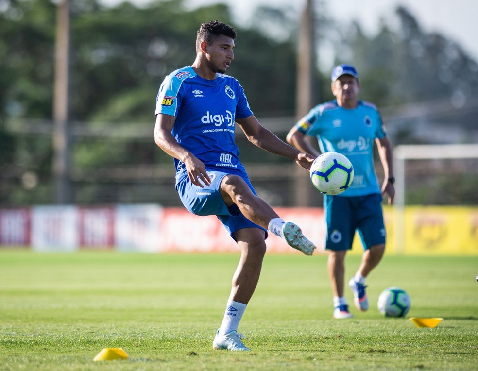 Em Mais Uma Tentativa De Acordo Extrajudicial Cruzeiro E Ederson