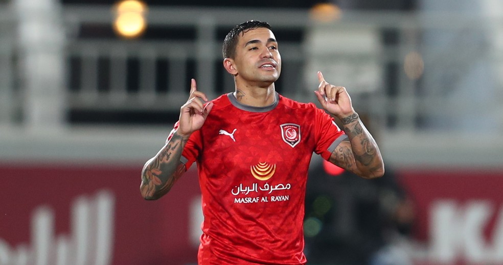 Dudu defender o Al Duhail do Catar — Foto: Reprodução / Twitter