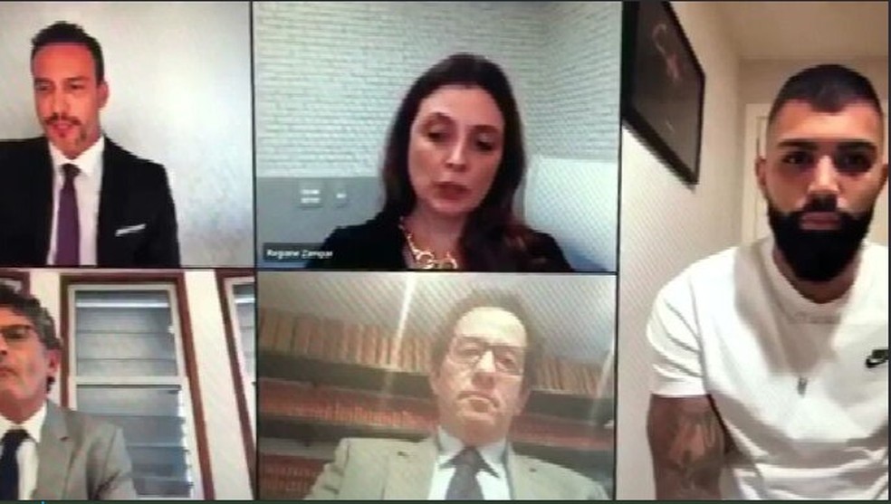 Gabigol, jogador do Flamengo, participa de audi&ecirc;ncia do Tribunal de Justi&ccedil;a de S&atilde;o Paulo ap&oacute;s ser flagrado em cassino ilegal em S&atilde;o Paulo &mdash; Foto: Reprodu&ccedil;&atilde;o/TV Globo