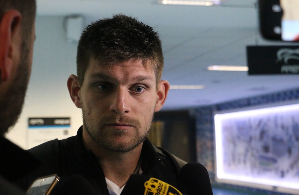 Kannemann não fica em cima do muro  — Foto: Eduardo Moura / GloboEsporte.com