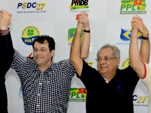 Eduardo Braga e Amazonino Mendes anunciaram aliança em Manaus (Foto: Divulgação)