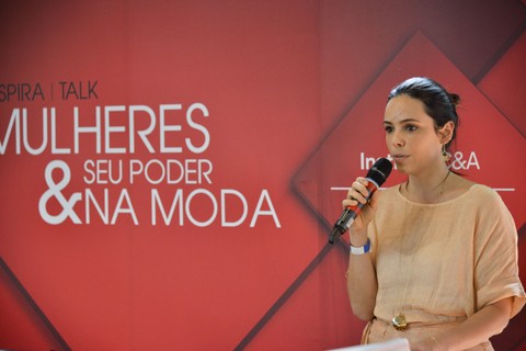 Maria Laura Neves, editora-chefe da Maria Claire, mediadora do evento 