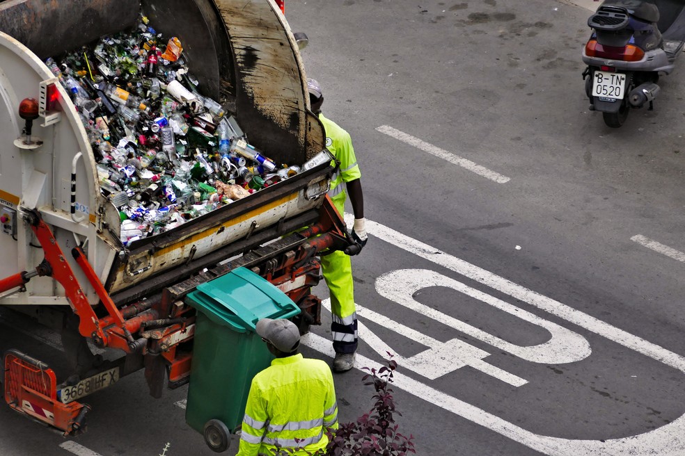 Gari;Emprego;Catador de lixo; — Foto: Zibig/Unsplash