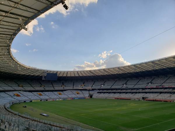 CBF determina portões fechados para jogo entre Cruzeiro e Palmeiras