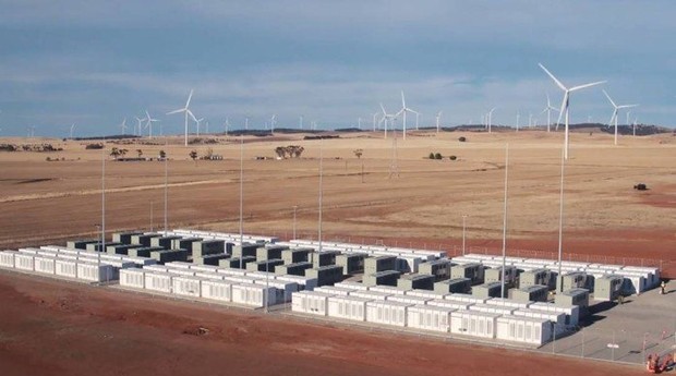 Bateria gigante da Tesla foi construída na Austrália (Foto: Agência O Globo)