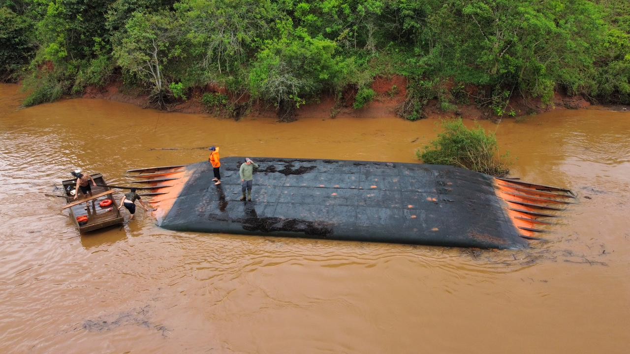 Desaparecimento após balsa virar na divisa com RS será investigado por Capitania dos Portos de SC