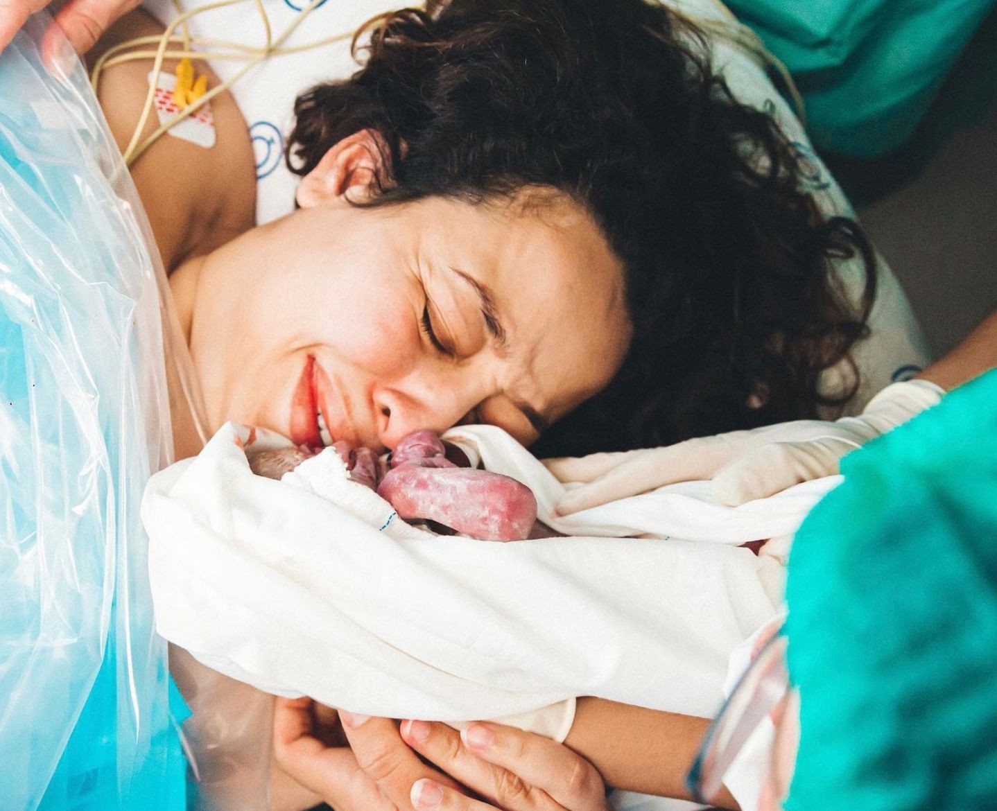 Camila Monteiro deu à luz Noah e Aurora na madrugada de quarta-feira (10) (Foto: Instagram)