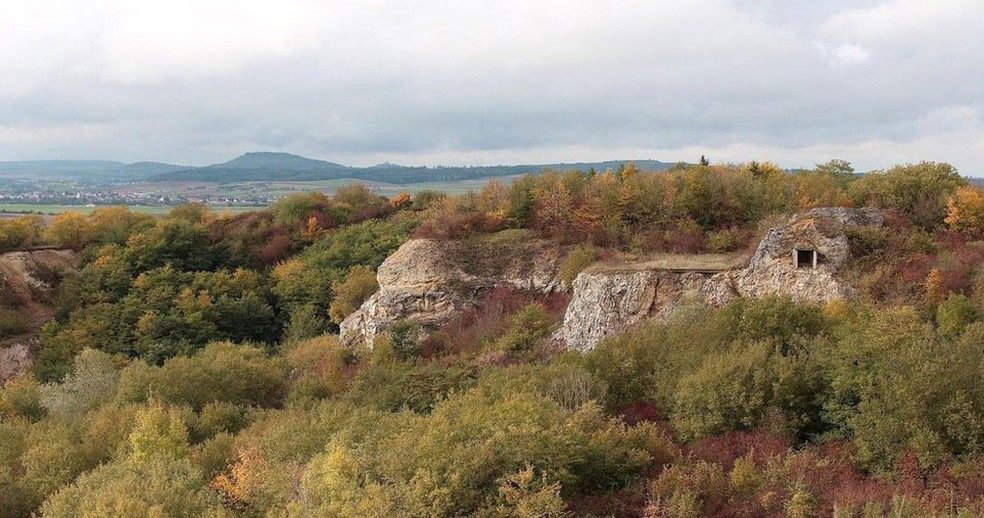 Cratera de Nördlingen é tão especial que os astronautas da Apollo visitaram a cidade antes de ir à lua  (Foto: Julie Ovgaard/BBC)