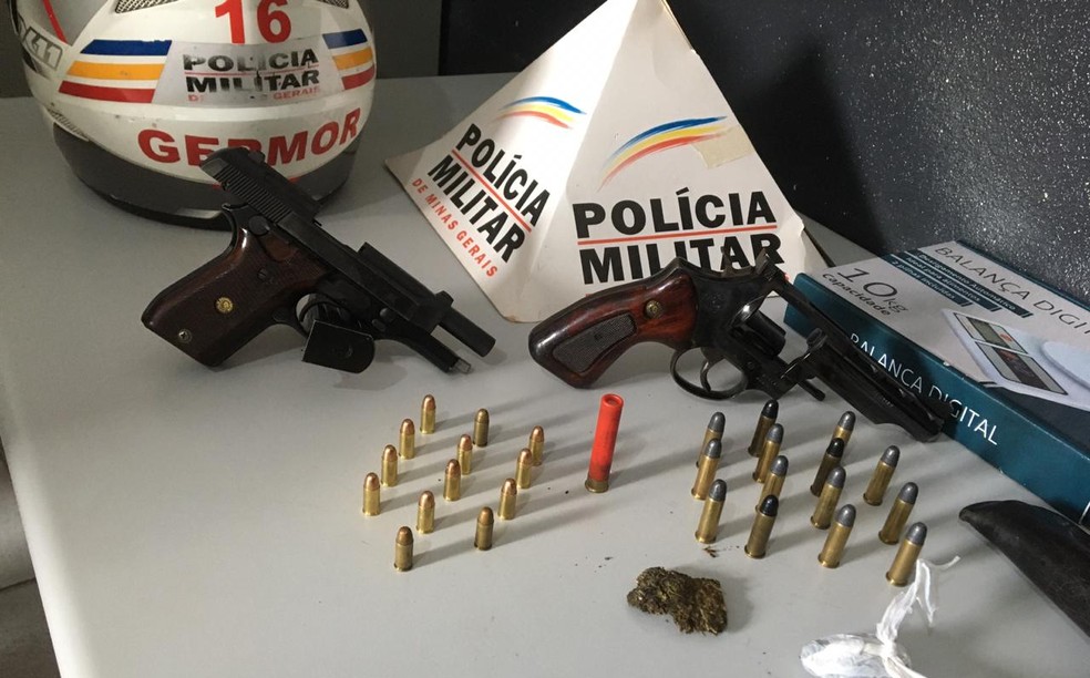 Armas foram apreendidas durante operação 'Coalizão' em Patos de Minas e região — Foto: Polícia Militar/Divulgação