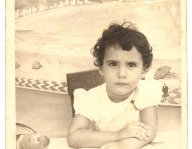 Totia Meireles em foto da infância (Foto: Reprodução/Instagram)
