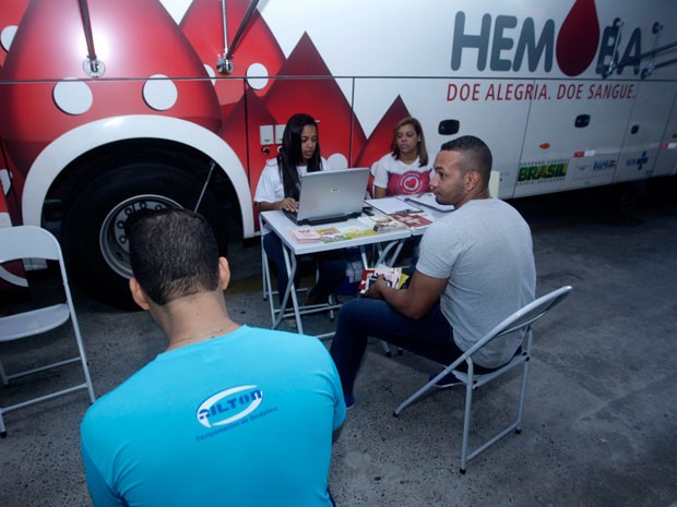 Unidade móvel do Hemoba está localizada no Salvador Shopping (Foto: Elói Corrêa/GOVBA)