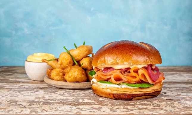 Marola, nova marca do Grupo T.T, é especializada em sanduíches de frutos do mar