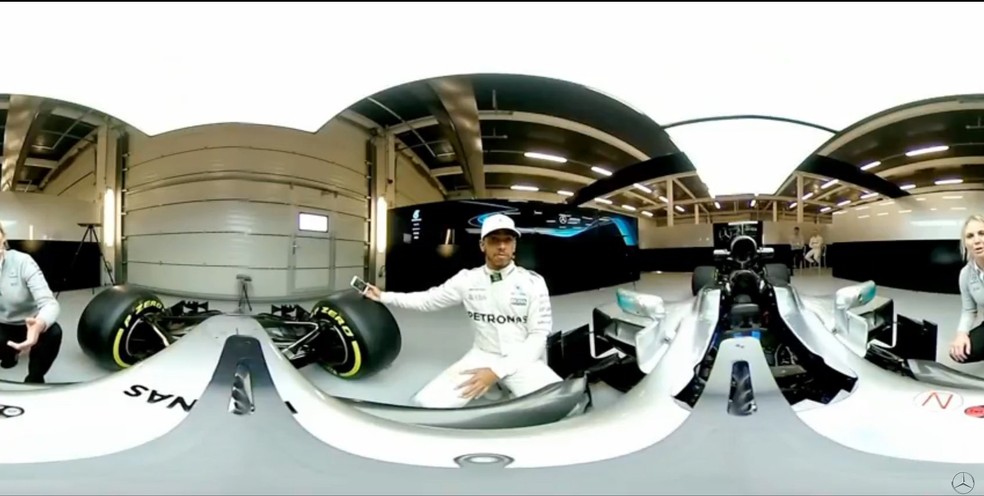 Mercedes apresenta carro de 2017 em vídeo 360º (Foto: Divulgação)