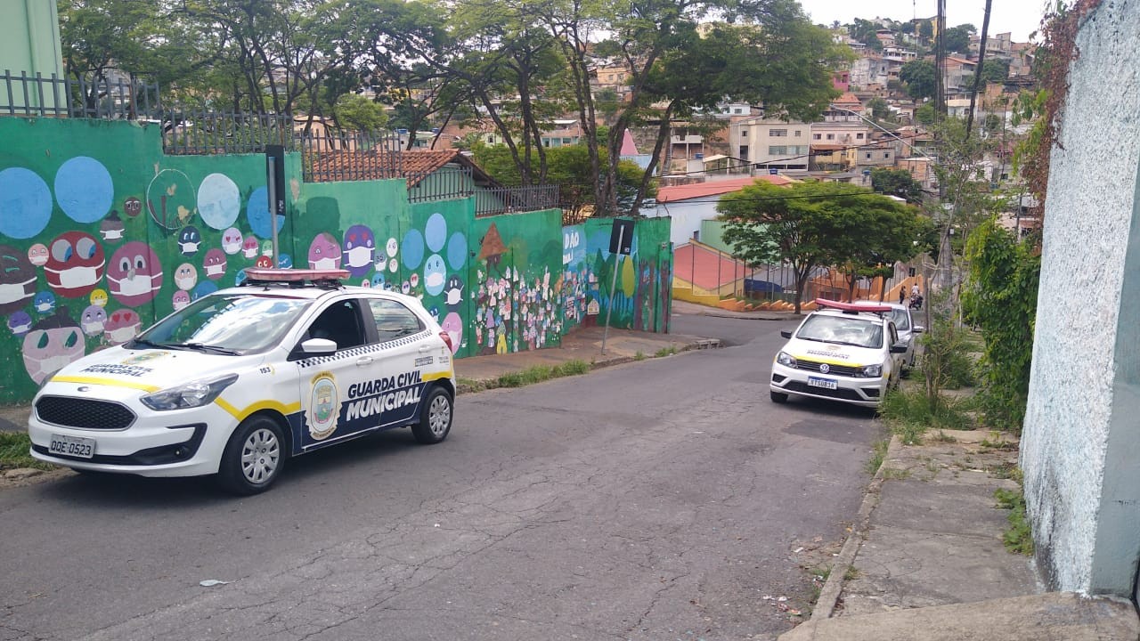 Homens são presos suspeitos de impor toque de recolher em bairros de BH e Ribeirão das Neves