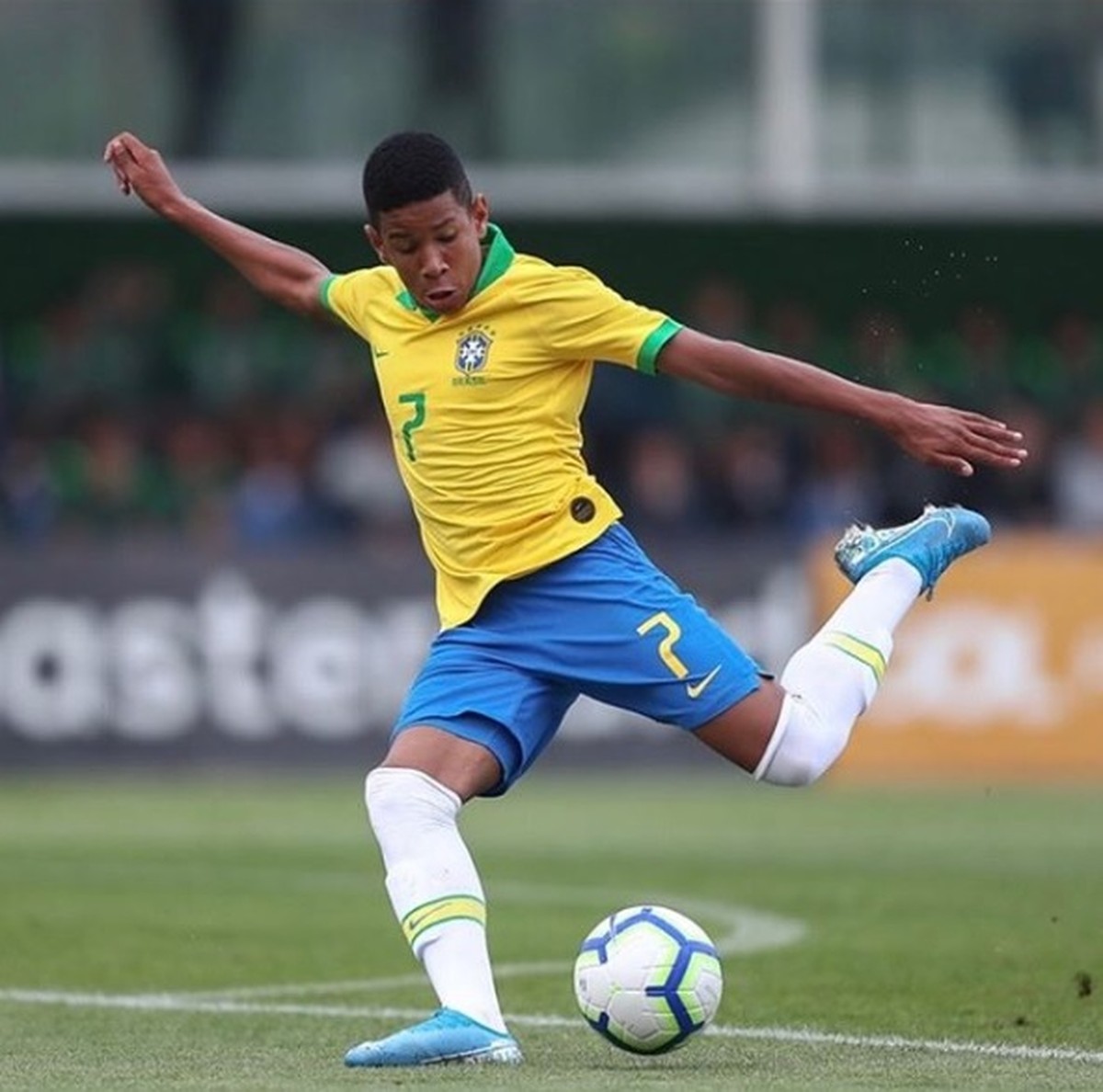 Savinho é o segundo jogador cortado na seleção