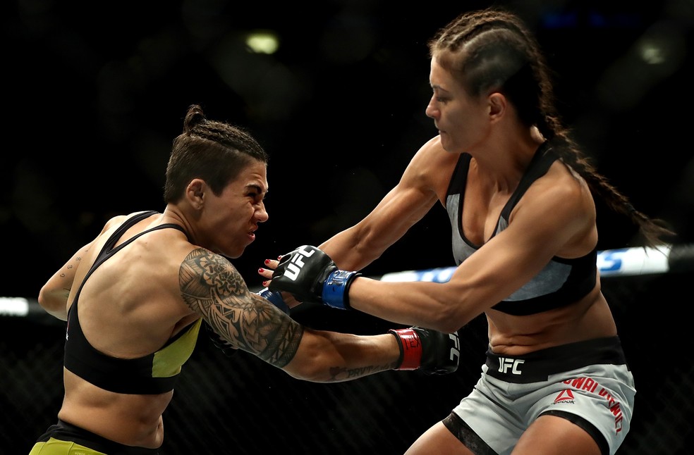 Jéssica Bate-Estaca arrasou Karolina Kowalkiewicz no primeiro round no UFC 228 (Foto: Getty Images)