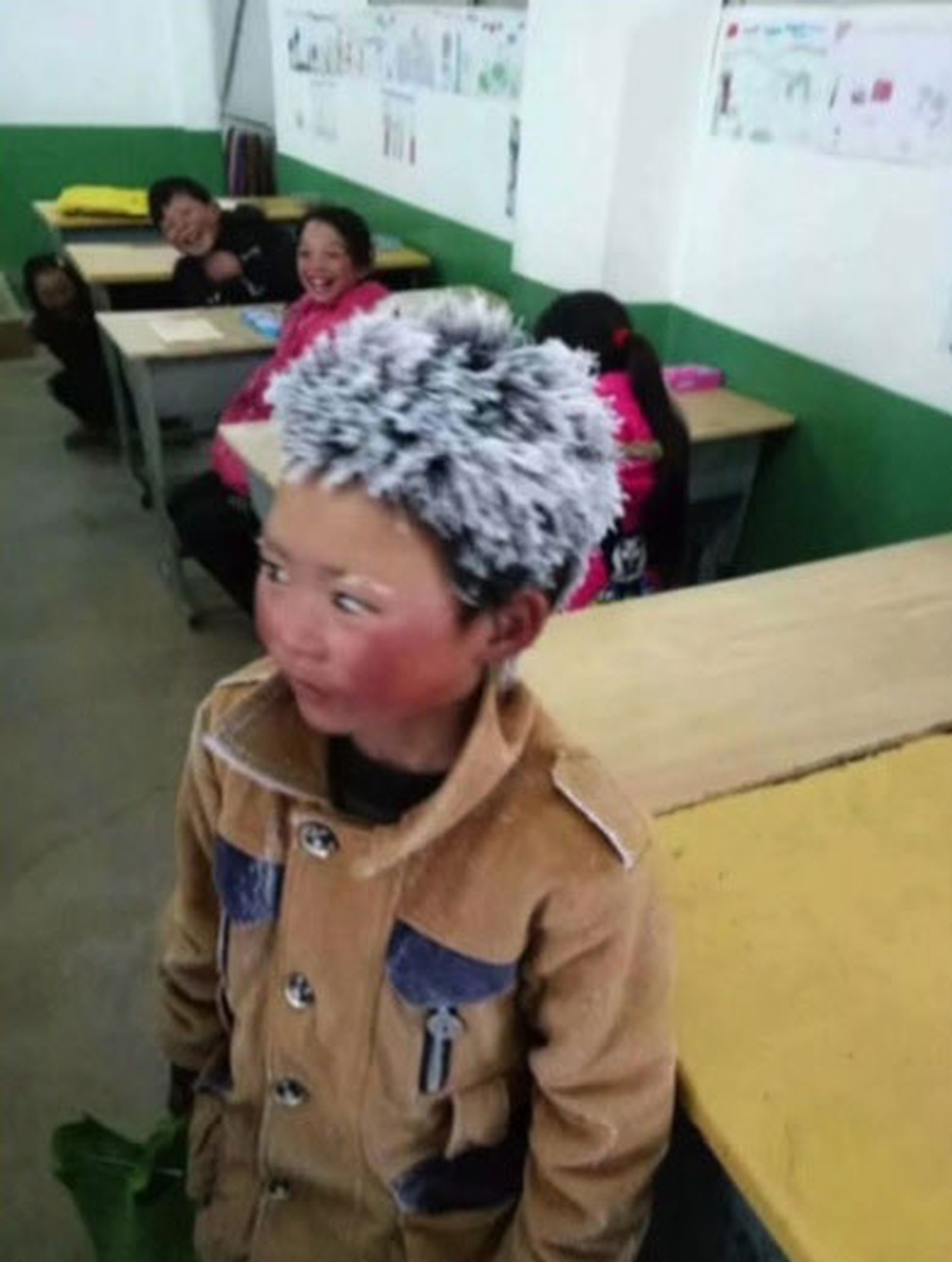 Fotos do pequeno Wang com o cabelo congelado foram compartilhadas milhares de vezes no início do ano passado — Foto: Reprodução/TV Globo