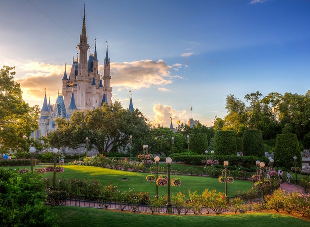 O castelo do Magic Kingdom, no Walt Disney World (EUA), é um dos maiores símbolos arquitetônicos de parques de diversões (Foto: Flickr / Jeff Krause / CreativeCommons)