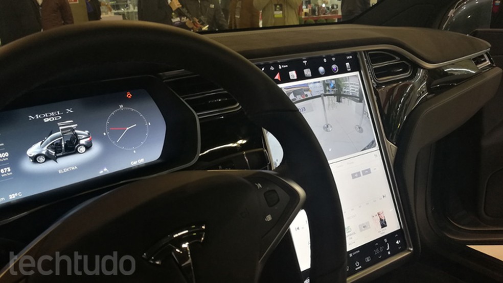 Tecnologia de direção completamente autônoma, como a desenvolvida pela Tesla, pode dominar a indústria nos próximos anos — Foto: Melissa Cruz Cossett/TechTudo