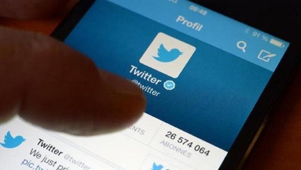 Twitter ; smartphone exibe Twitter ; microblog ;  (Foto: Getty Images)