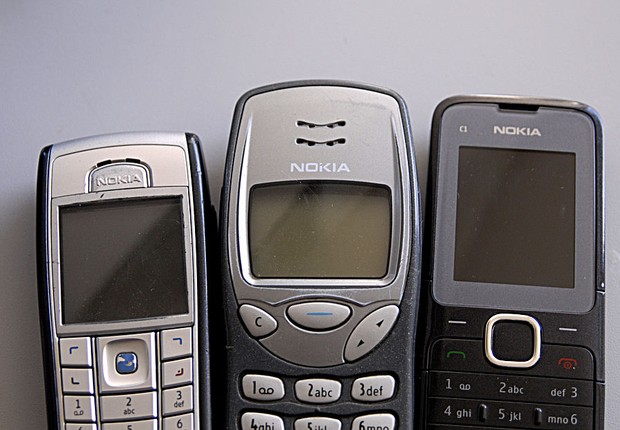 Os antigos modelos de celulares fabricados pela Nokia (Foto: Getty Images)