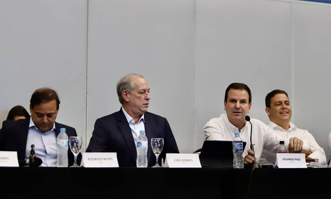Rodrigo Neves, Ciro Gomes, Eduardo Paes e Felipe Santa Cruz