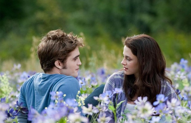 Cena com Edward Cullen e Bella Swan (Foto: Divulgação)