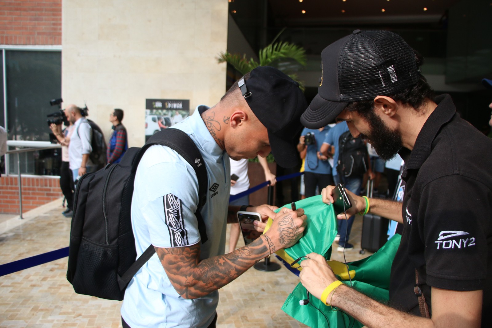 Grêmio desembarca em Cali para estreia na Libertadores; veja a provável escalação para o jogo