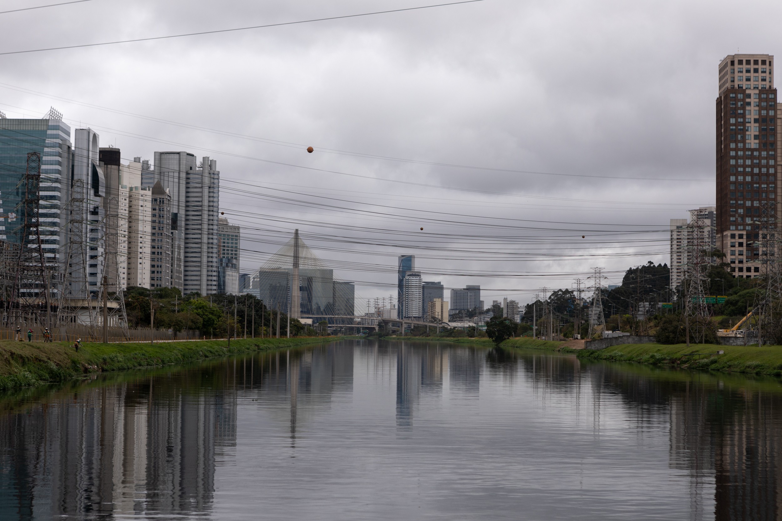Rio Pinheiros tem 85% dos pontos de medição dentro das metas de limpeza, segundo gestão Doria