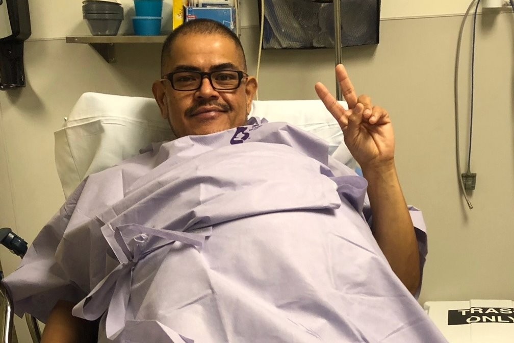 Hector Hernandez teve que remover um tumor de 34 kg da barriga.  (Foto: Hector Hernandez)