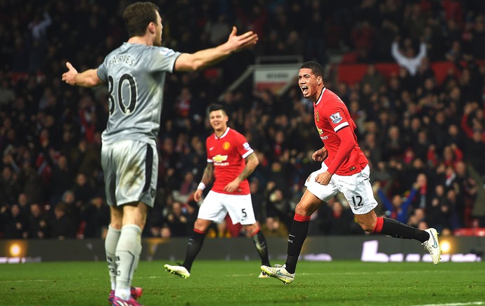 Smalling comemora gol do Manchester United contra o Burnley (Foto: Getty Images)