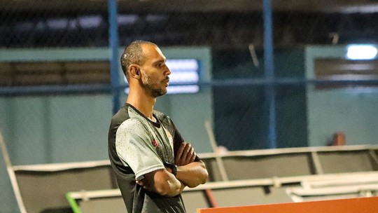 Campinense confirma Fabrício Tavares como técnico interino contra o Vitória