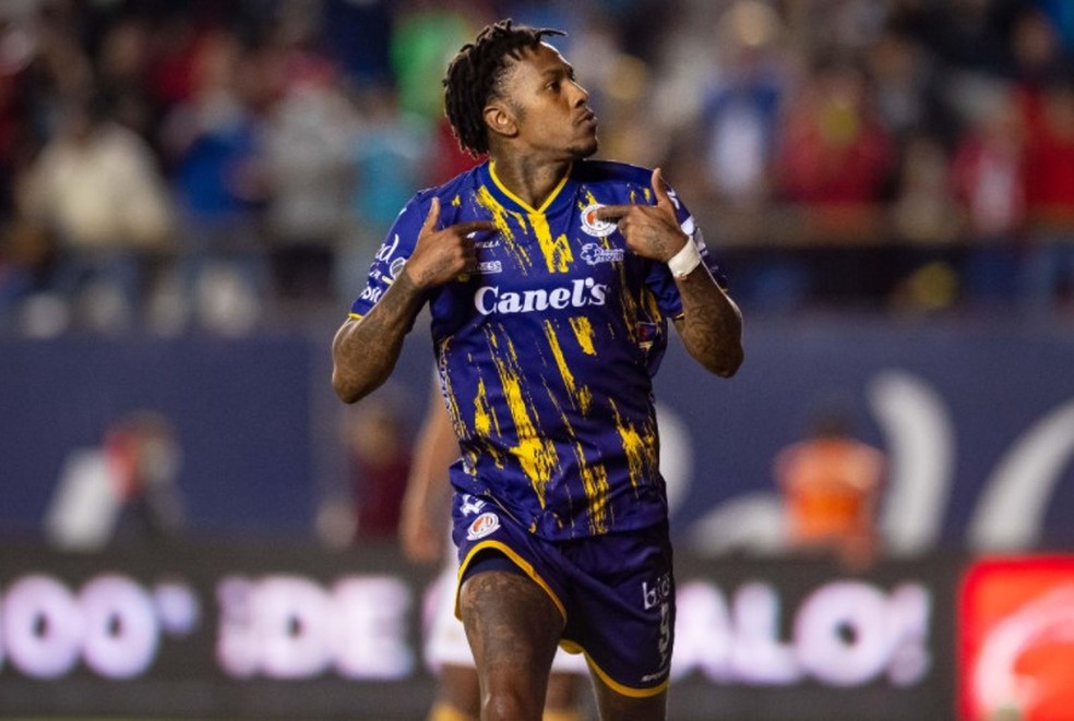 Abel Hernández pelo San Luís, do México — Foto: Divulgação/ San Luís