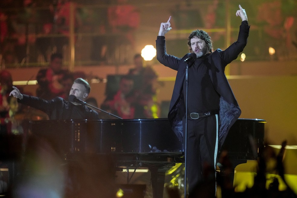 Show do Take That em comemoração à coração de Charles III, em 7 de maio de 2023 — Foto: Kin Cheung/Reuters